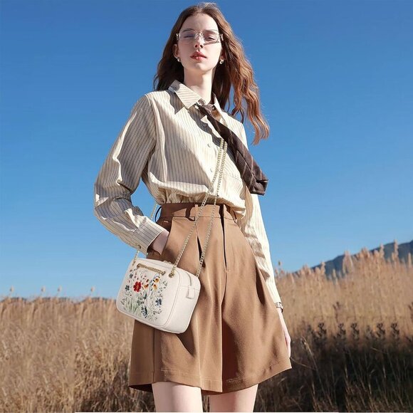 Convertible Leather Crossbody Bag for Women - Floral Design & RFID Protection - Picture 7 of 9